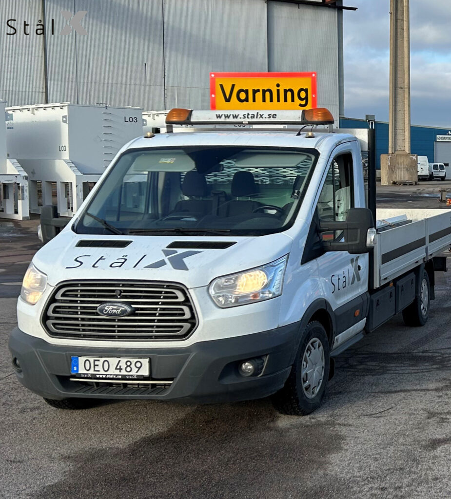 följebil pickup logistik transport åkeri specialtransport 